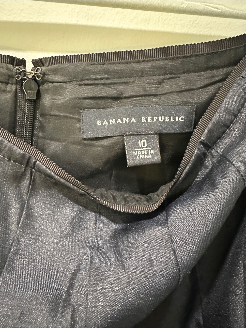 Banana Republic Black Tiered A-Line Skirt - Picture 5 of 5